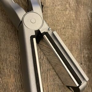 Conair Silver Hair straightener Styling Tool for Effortless Shine